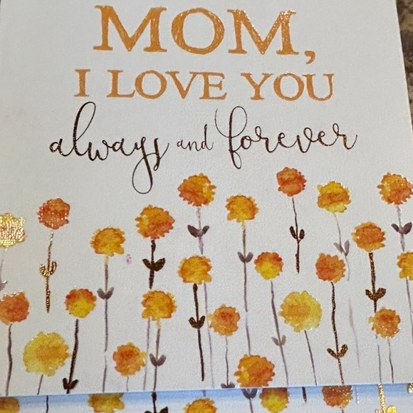 Gift Book for Mom - Picture 1 of 3